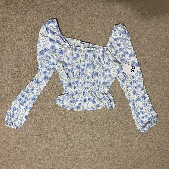 SO White and blue floral Top Size X Small - Picture 2 of 5